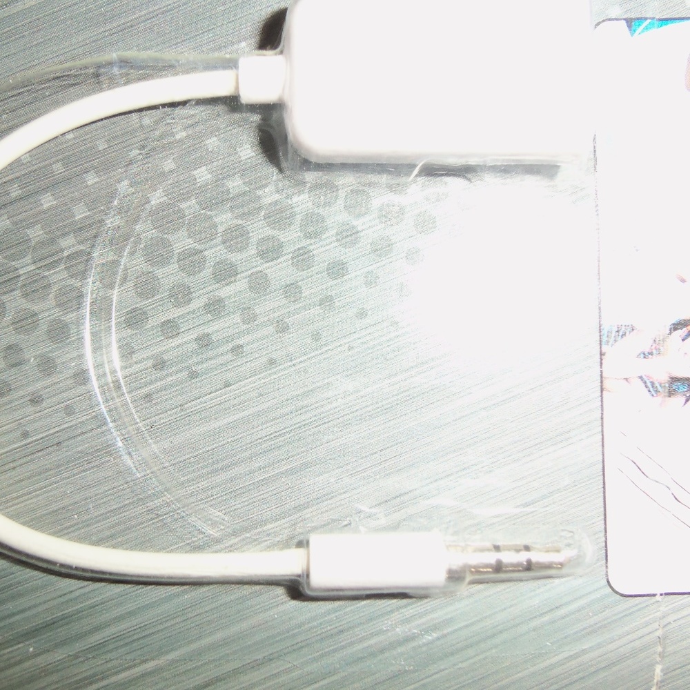 Cell Phone Audio Splitter New White Music